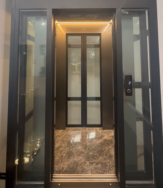 SYD showroom Panoramic lift